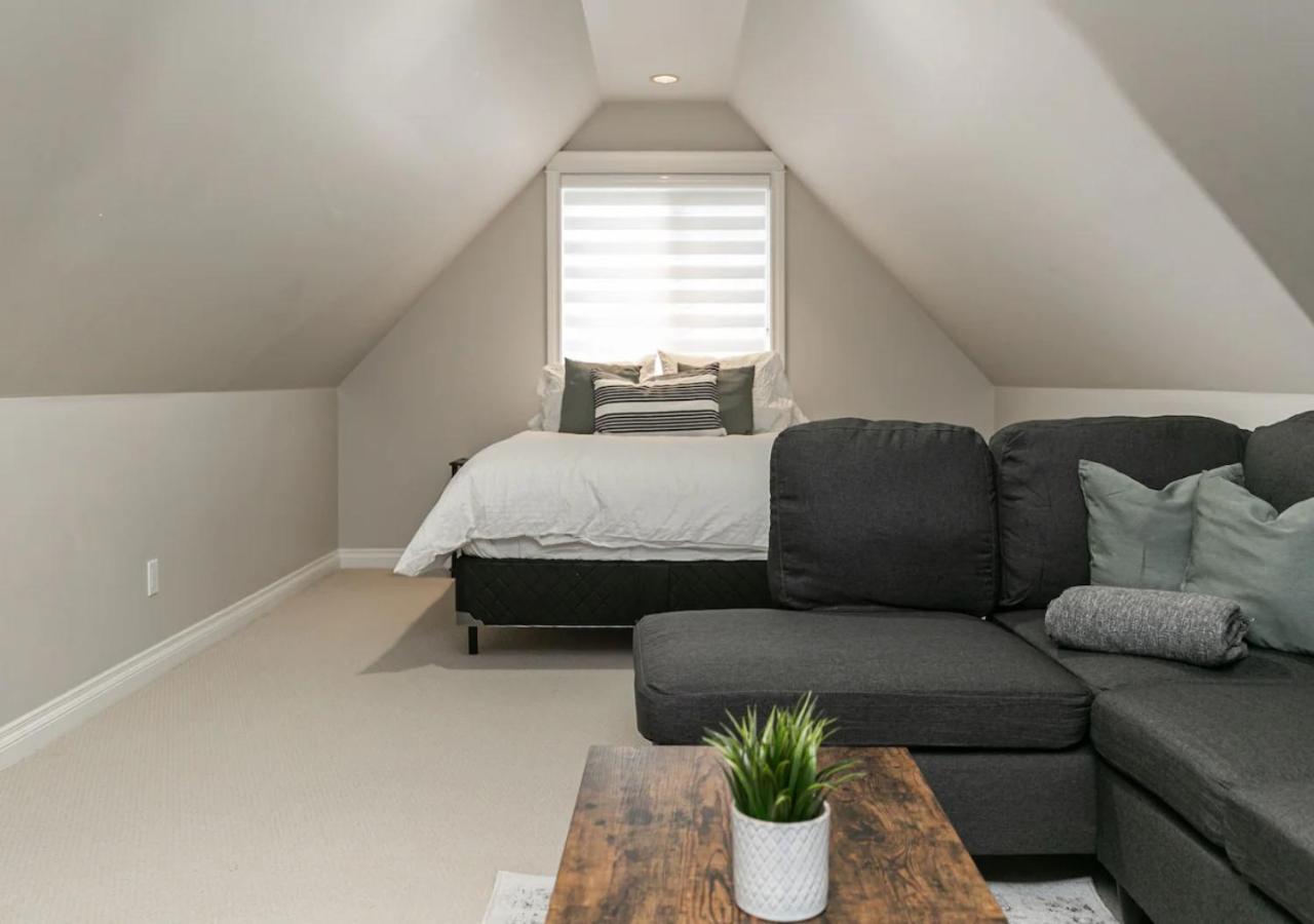 Bellamy Manor Large Home With 5Beds! In Langford Victoria Buitenkant foto