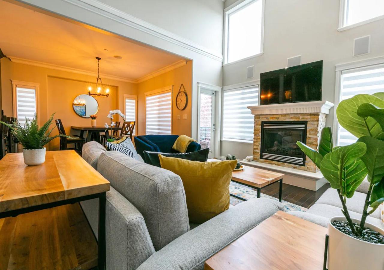 Bellamy Manor Large Home With 5Beds! In Langford Victoria Buitenkant foto